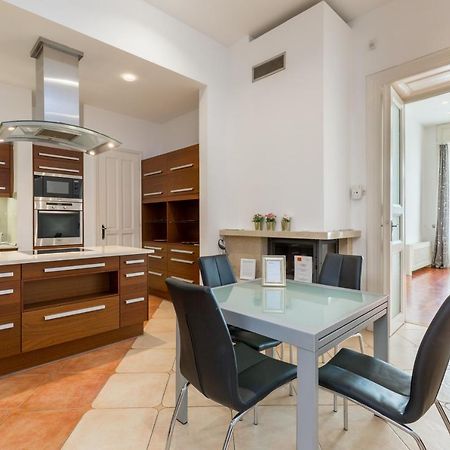 Luxury Central Apartment Будапеща Екстериор снимка